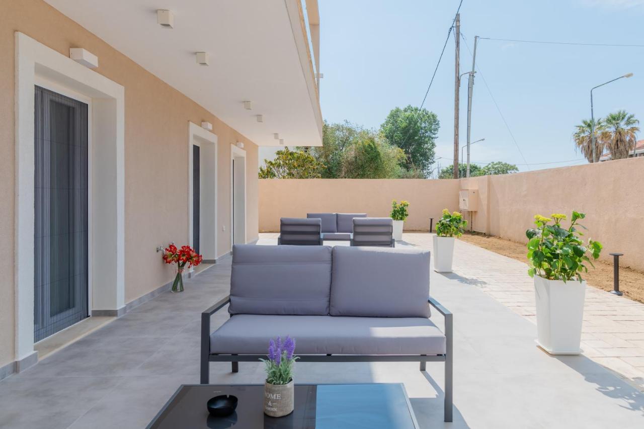 Melena Premium Suites Roda  Exterior foto