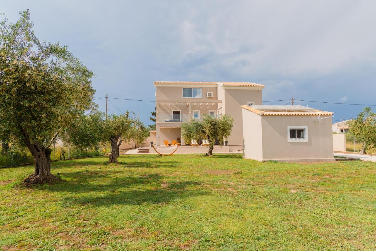 Melena Premium Suites Roda  Exterior foto