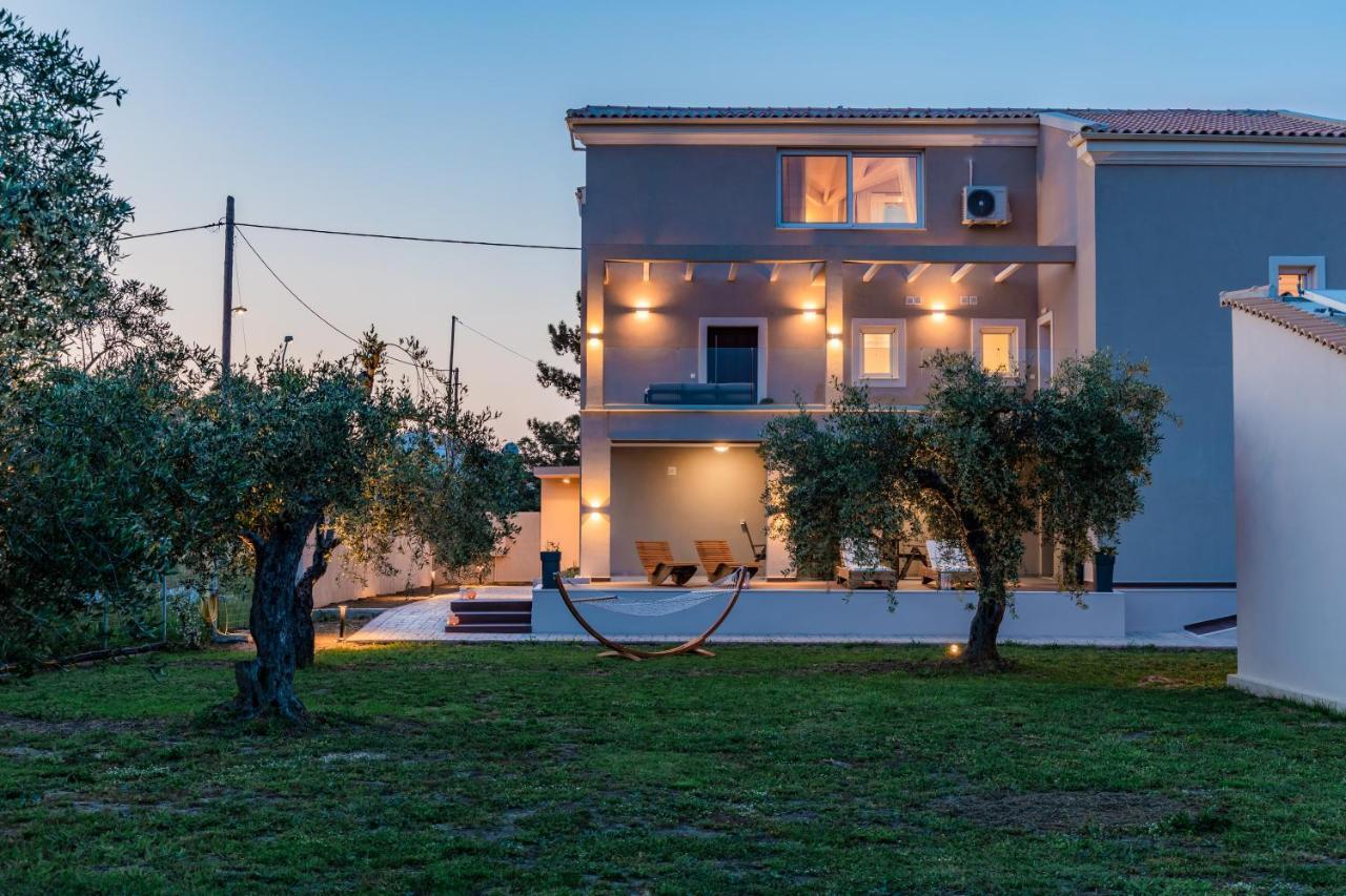 Melena Premium Suites Roda  Exterior foto
